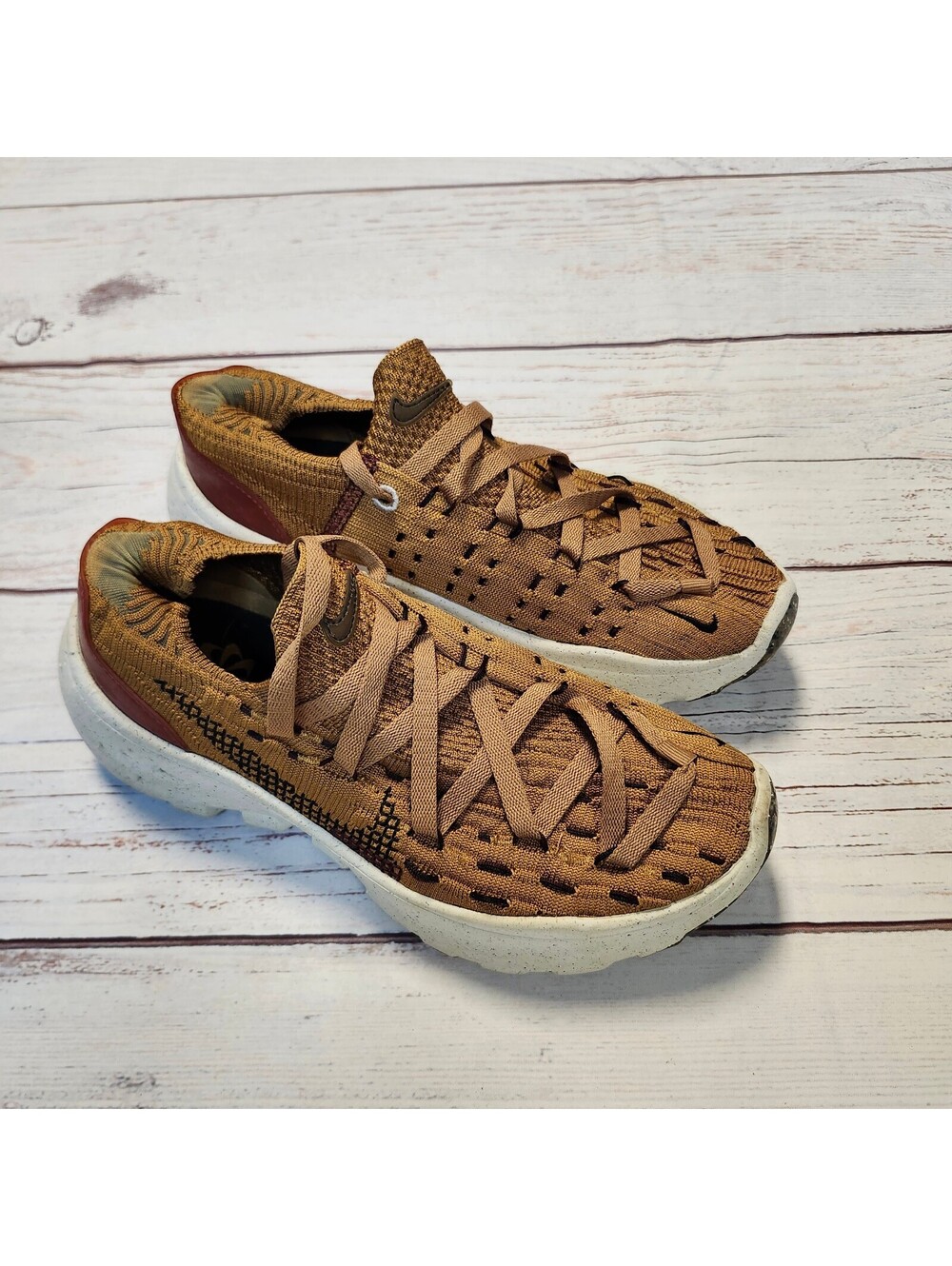 Nike Space Hippie 04 Wheat Dark Beetroot Sneakers Size 6.5